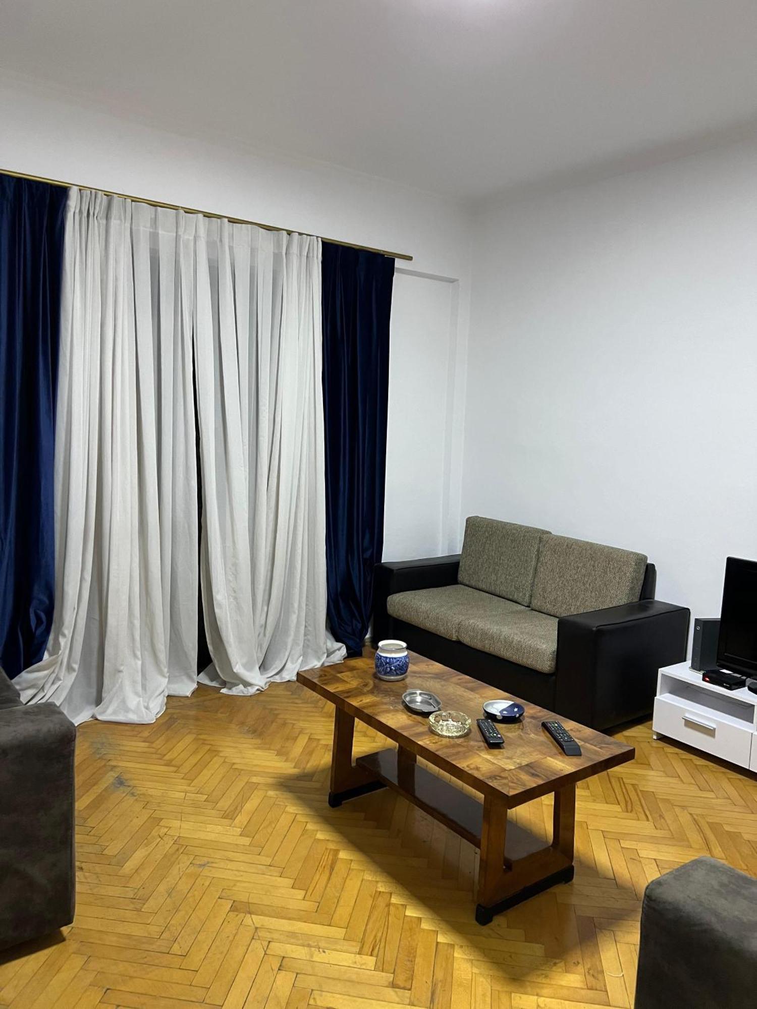 Bazaar City Center 3 Apartment Tirana Exterior photo